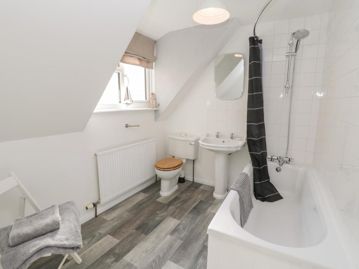Apartament 1 Burns Yard Whitby Zewnętrze zdjęcie
